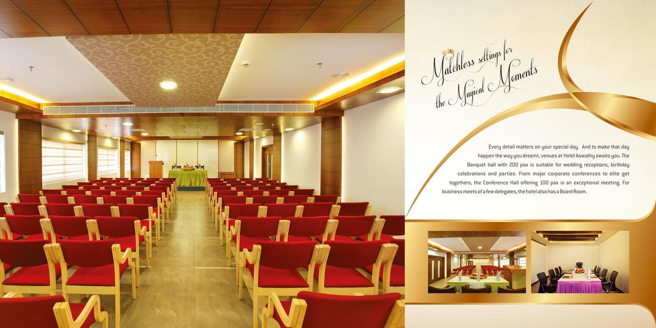 Hotel Aswathy Kodungallur Bagian luar foto